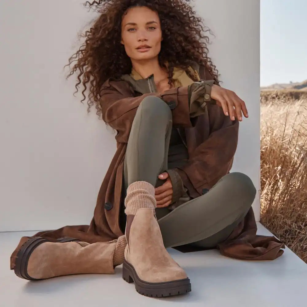 Georgina Chelsea Boot Black Leather