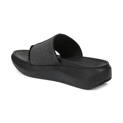 Beach Aqua Platform Toe Post Sandal Black