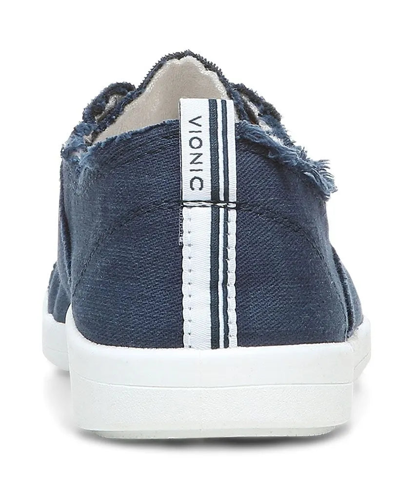 Beach Pismo Casual Sneaker: Canvas Navy Canvas